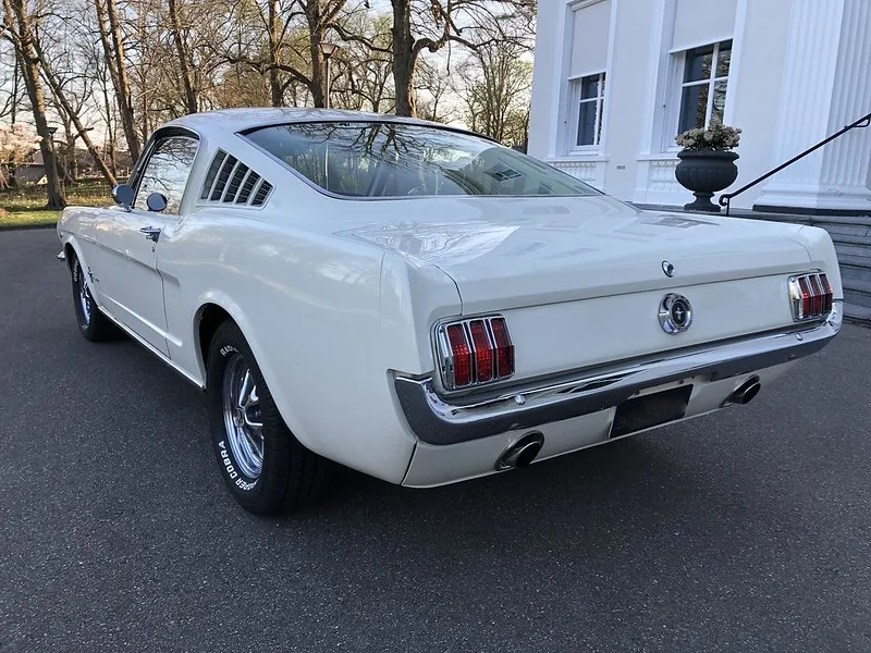ford mustang trouwauto